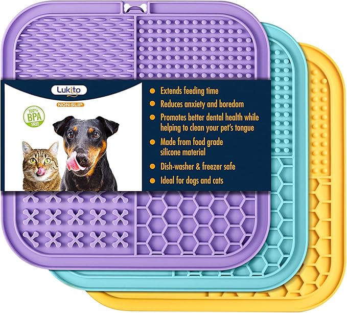 Silicone Pet Lick Mat for Dogs and Cats, Slow Feeding Treat Mat with Suction Cups
