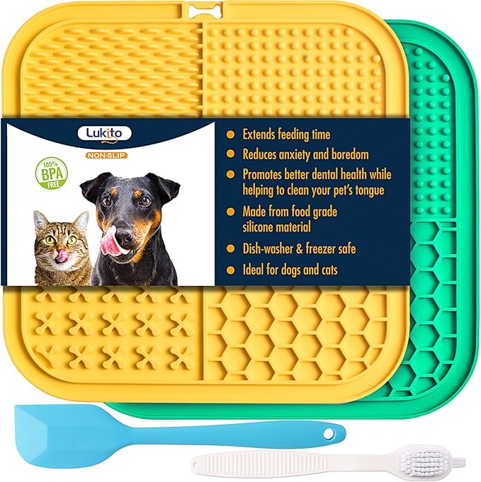 Silicone Pet Lick Mat for Dogs and Cats, Slow Feeding Treat Mat with Suction Cups